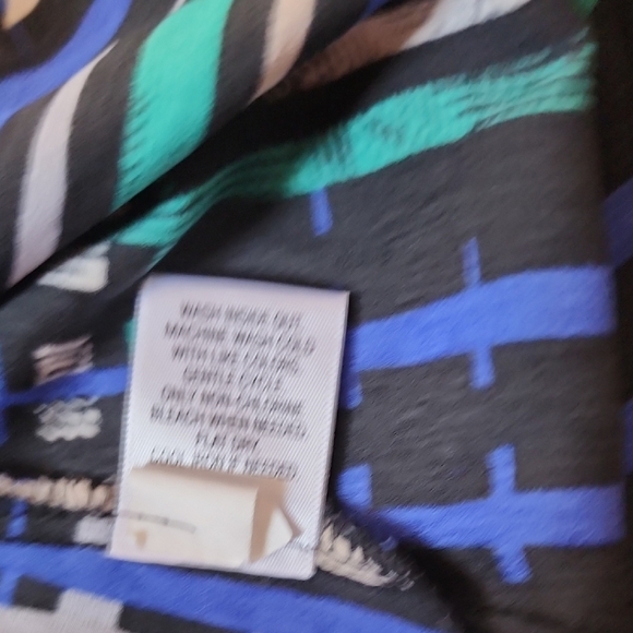 Dana Buchman Colorful Button-Up Shirt Size L - Picture 4 of 6